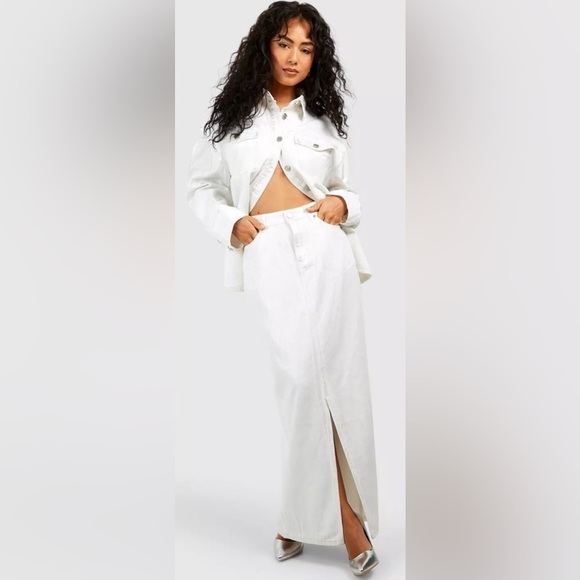 Boohoo Dresses & Skirts - Boohoo WHITE WITH METALLIC COATED SPLIT FRONT DENIM MAXI SKIRT
